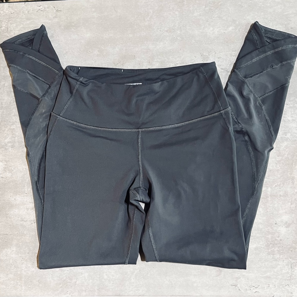 Victoria Sport Gray Leggings Size Small